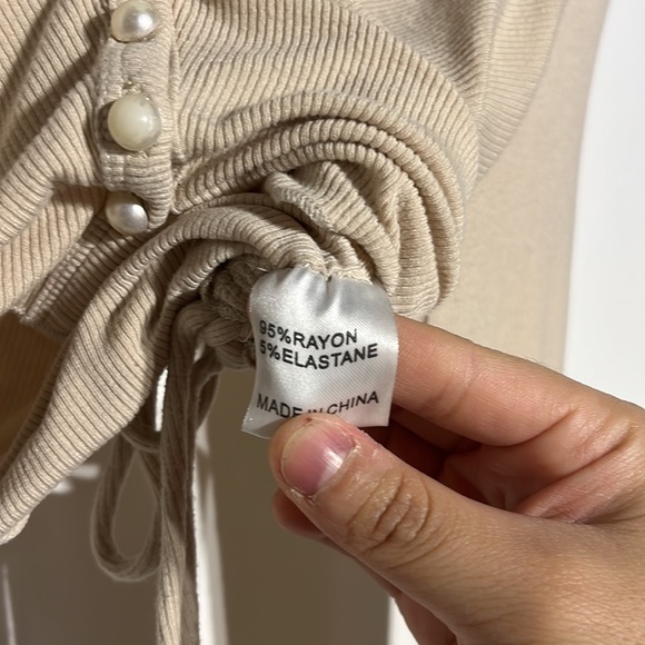 Princess Polly Cream Deep V Button Down Side Ties Stretchy Long Sleeve Crop Top - Picture 7 of 8